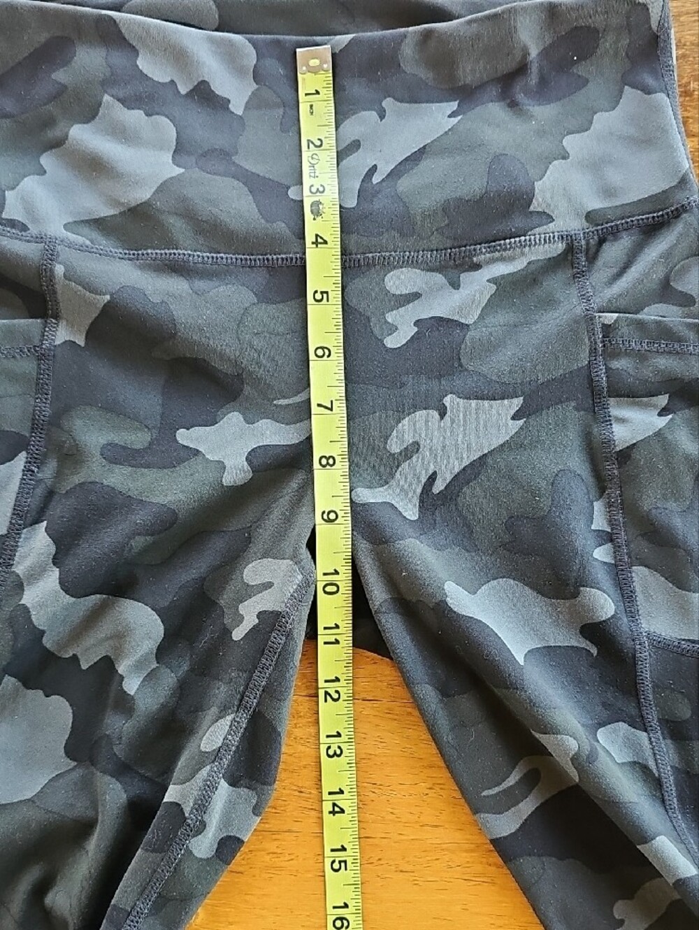 90 Degree by Reflex High-Waist Camo Leggings with Side Pockets - Picture 10 of 11